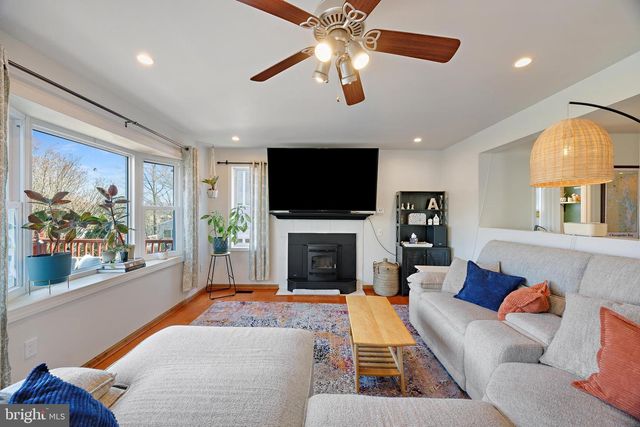 806 N SHORE DR, Glen Burnie, MD 21060