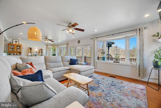 806 N SHORE DR, Glen Burnie, MD 21060