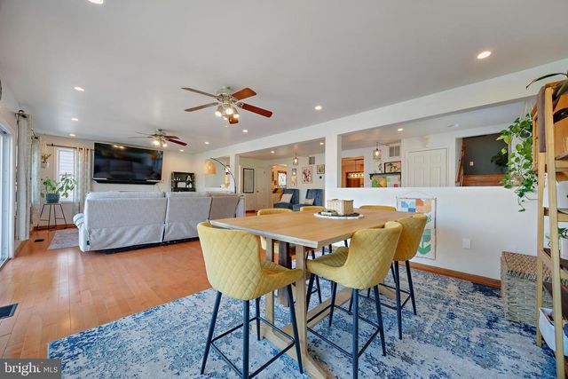 806 N SHORE DR, Glen Burnie, MD 21060