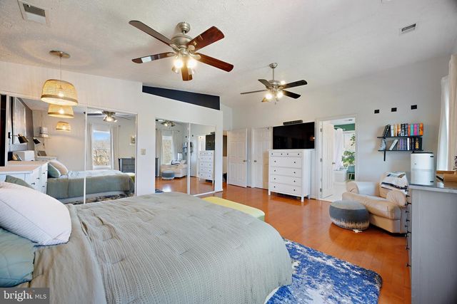 806 N SHORE DR, Glen Burnie, MD 21060