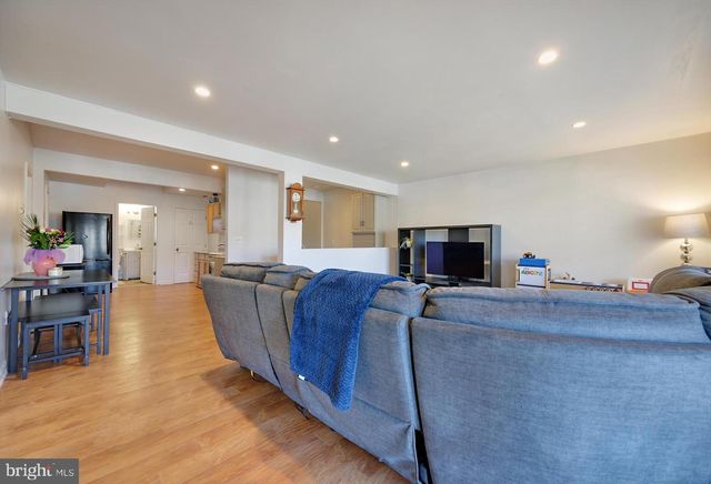 806 N SHORE DR, Glen Burnie, MD 21060