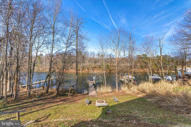 806 N SHORE DR, Glen Burnie, MD 21060