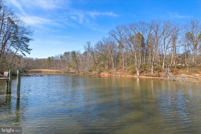 806 N SHORE DR, Glen Burnie, MD 21060