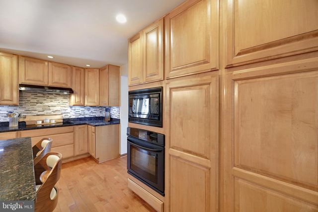 806 N SHORE DR, Glen Burnie, MD 21060