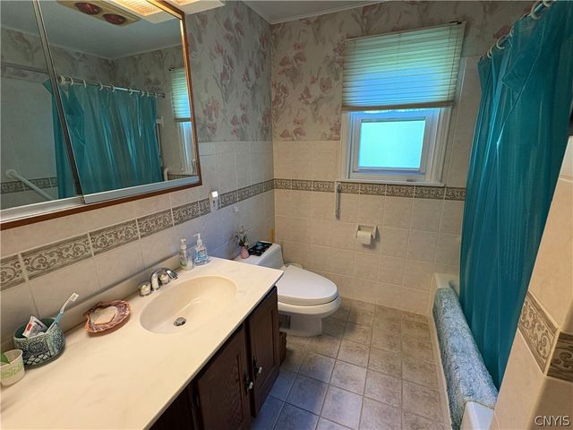 168 Winston Way, Dewitt, NY 13214