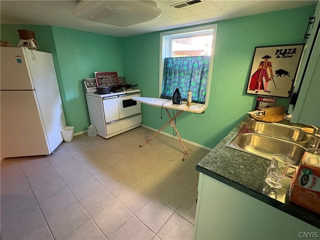168 Winston Way, Dewitt, NY 13214