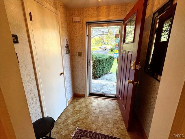 168 Winston Way, Dewitt, NY 13214