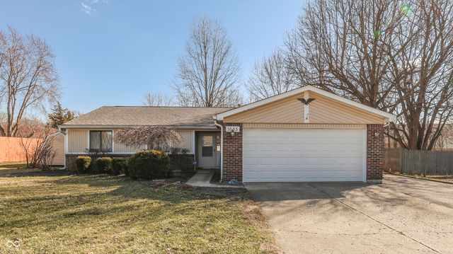 1685 Michele Lane, Greenwood, IN 46142