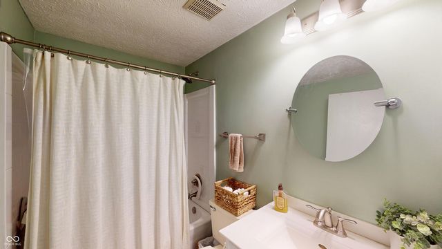 1685 Michele Lane, Greenwood, IN 46142