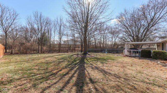 1685 Michele Lane, Greenwood, IN 46142