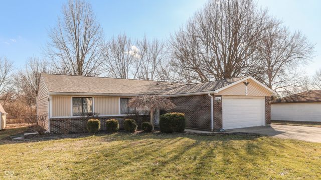 1685 Michele Lane, Greenwood, IN 46142