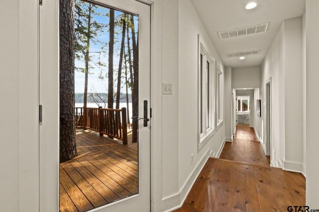 608 E Eagle Point Drive, Mt Vernon, TX 75457