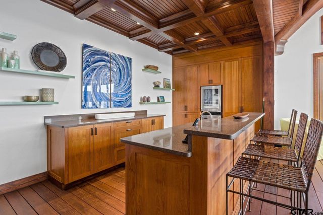 608 E Eagle Point Drive, Mt Vernon, TX 75457