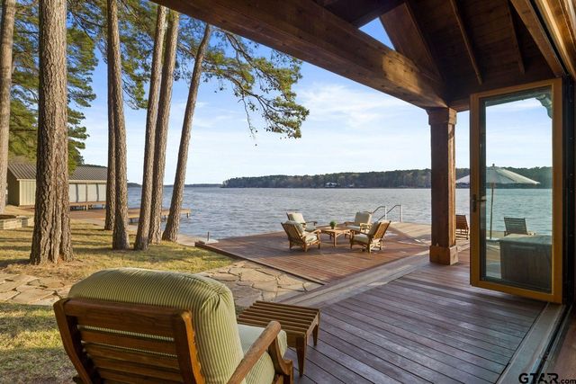 608 E Eagle Point Drive, Mt Vernon, TX 75457