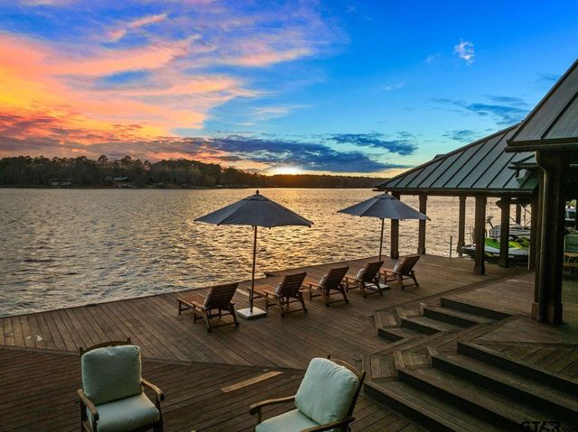 608 E Eagle Point Drive, Mt Vernon, TX 75457