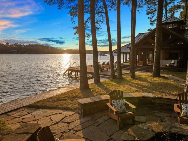 608 E Eagle Point Drive, Mt Vernon, TX 75457