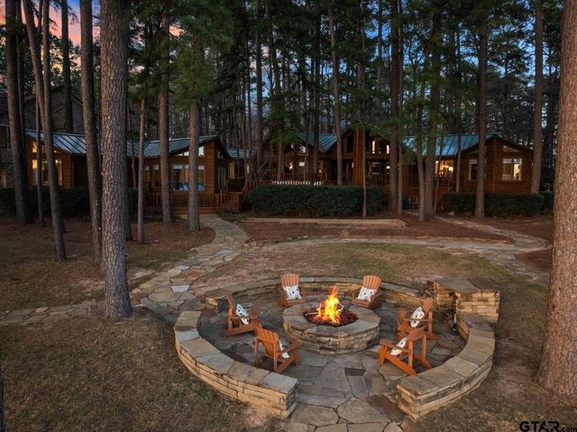 608 E Eagle Point Drive, Mt Vernon, TX 75457