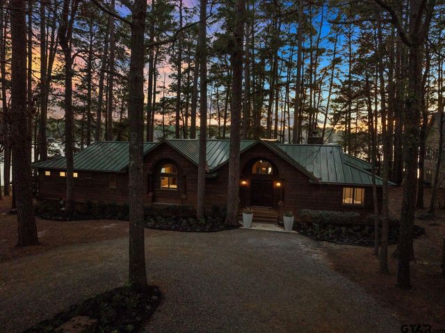 608 E Eagle Point Drive, Mt Vernon, TX 75457