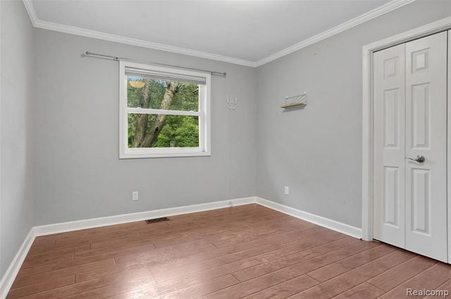 6970 Biscayne Avenue, White Lake, MI 48383