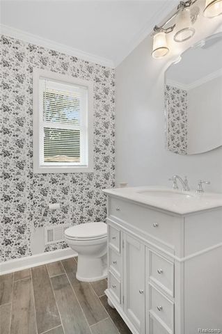 6970 Biscayne Avenue, White Lake, MI 48383