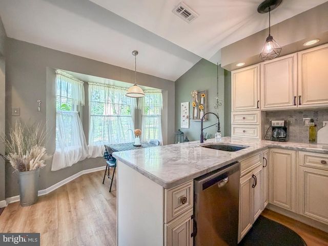 138 MULBERRY DR, Holland, PA 18966