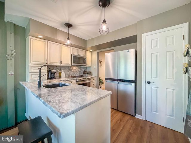 138 MULBERRY DR, Holland, PA 18966