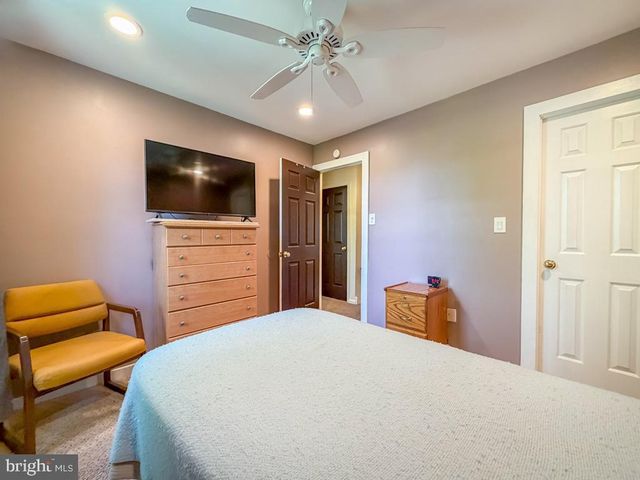 138 MULBERRY DR, Holland, PA 18966