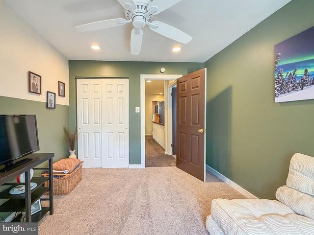 138 MULBERRY DR, Holland, PA 18966