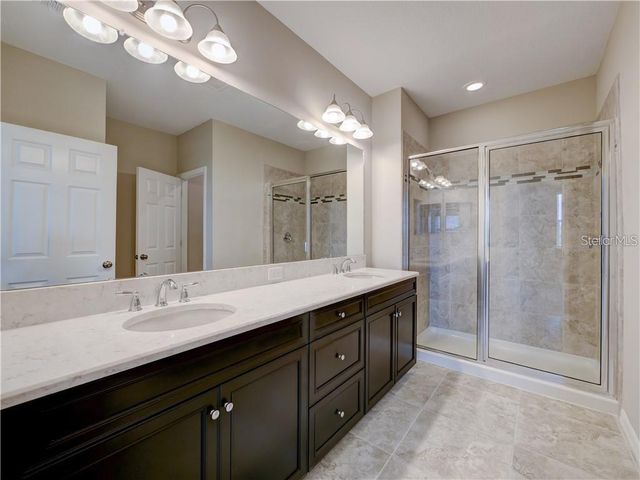 1074 AMBER LEAF TRAIL, Wesley Chapel, FL 33544