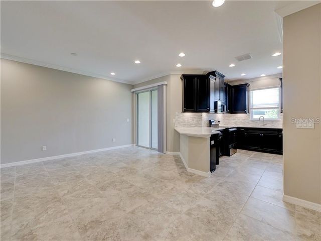 1074 AMBER LEAF TRAIL, Wesley Chapel, FL 33544