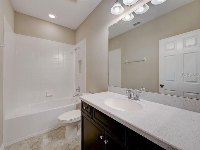 1074 AMBER LEAF TRAIL, Wesley Chapel, FL 33544