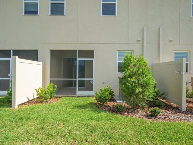 1074 AMBER LEAF TRAIL, Wesley Chapel, FL 33544