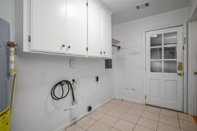 301 Cunningham Drive, Lufkin, TX 75901