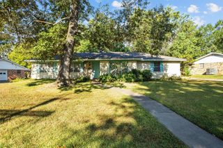 301 Cunningham Drive, Lufkin, TX 75901