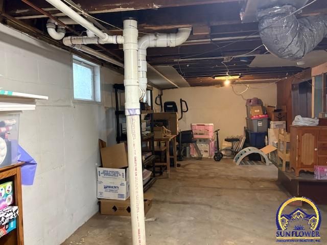 929 Lawrence ST, Emporia, KS 66801