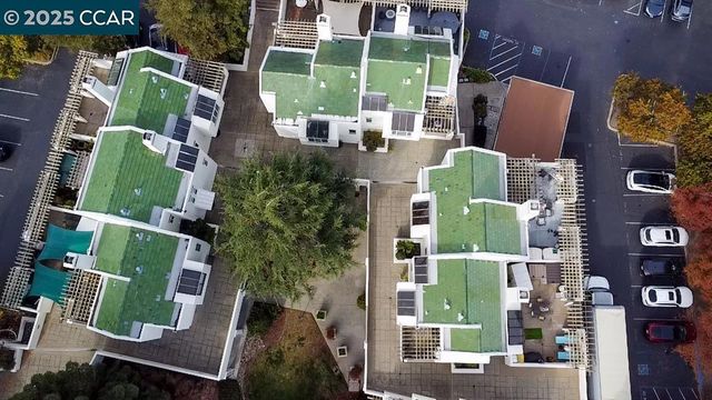 91 Gregory Ln #11, Pleasant Hill, CA 94523