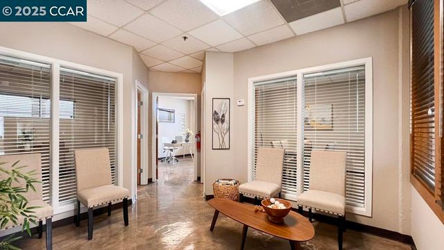 91 Gregory Ln #11, Pleasant Hill, CA 94523