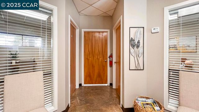 91 Gregory Ln #11, Pleasant Hill, CA 94523