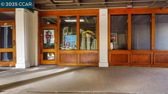 91 Gregory Ln #11, Pleasant Hill, CA 94523