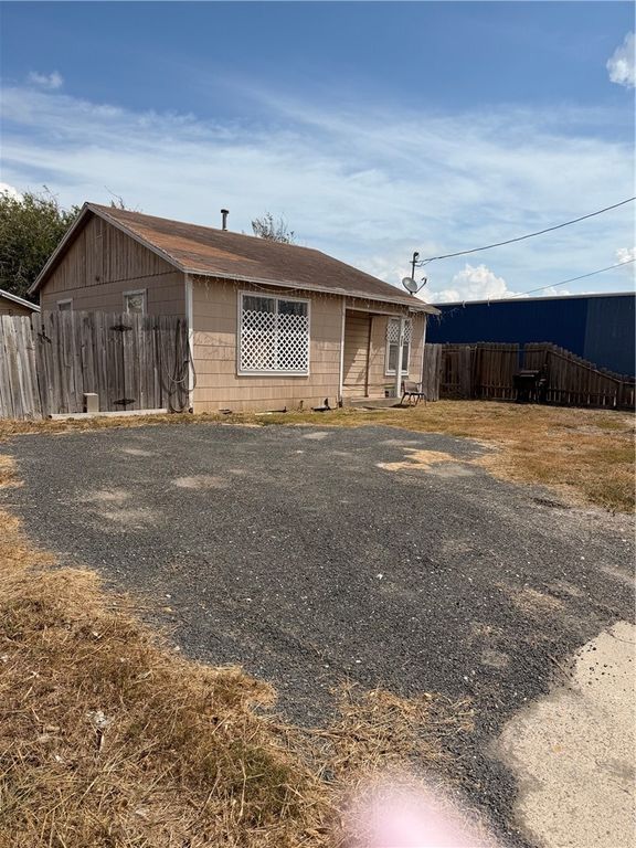 5502 Williams Dr, Corpus Christi, TX 78411 — photo 4