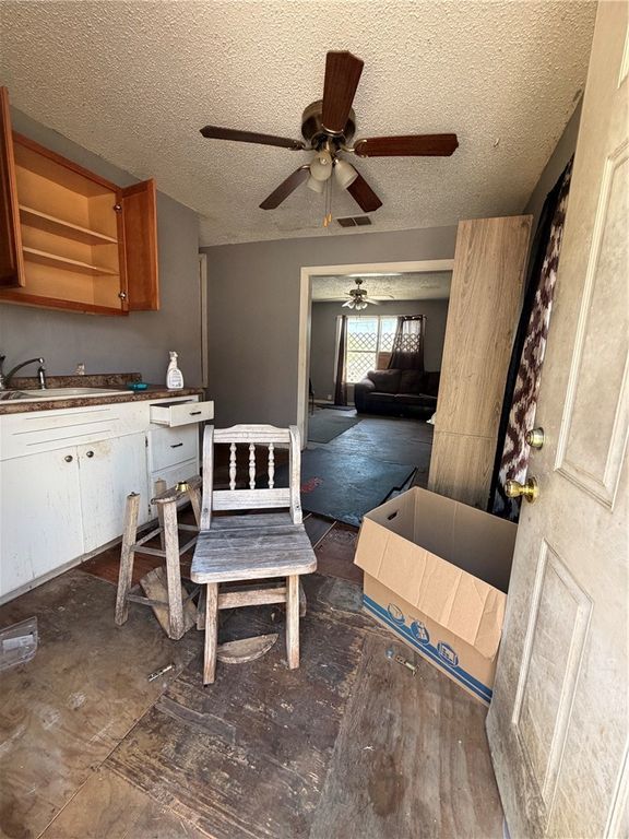 5502 Williams Dr, Corpus Christi, TX 78411 — photo 5
