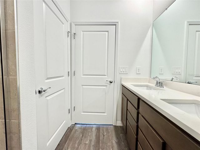 32828 RUSTIC RISE ROAD, San Antonio, FL 33576