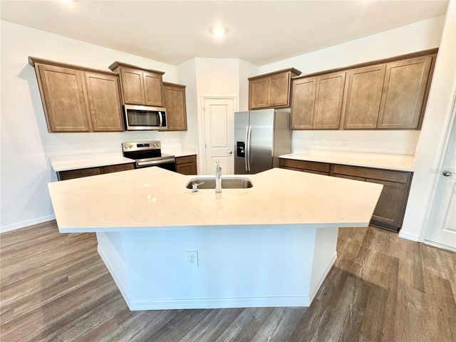 32828 RUSTIC RISE ROAD, San Antonio, FL 33576