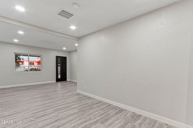 7534 TAXCO Drive, El Paso, TX 79915