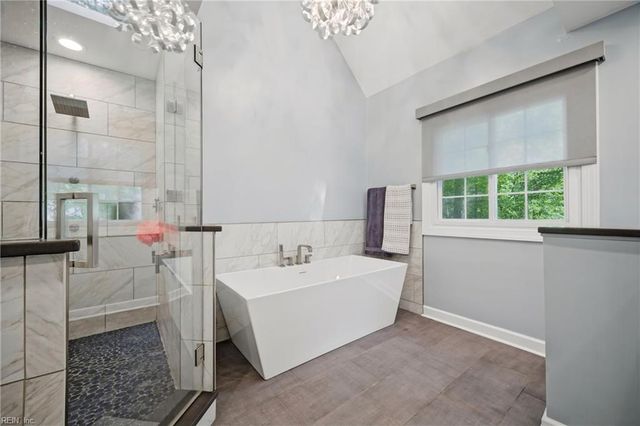 813 Loch Island DR, Chesapeake, VA 23320
