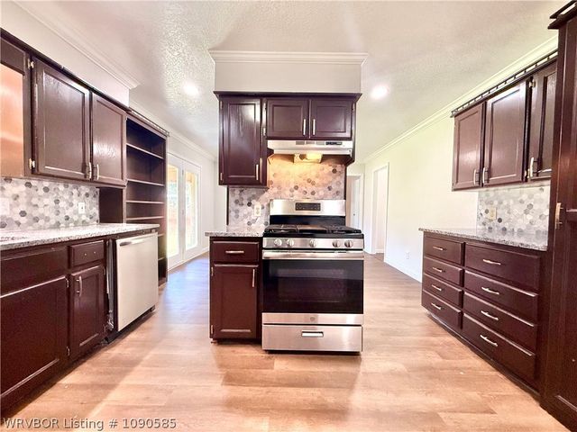 4211 Teakwood Drive, Fort Smith, AR 72904