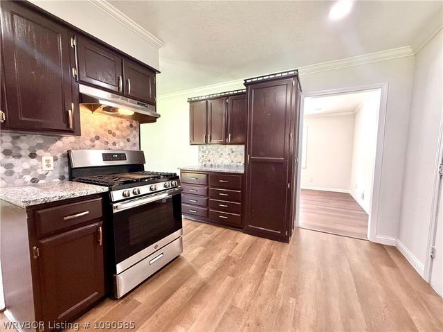 4211 Teakwood Drive, Fort Smith, AR 72904