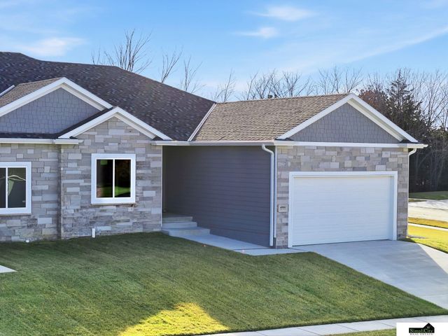 4901 Spire Street, Lincoln, NE 68516