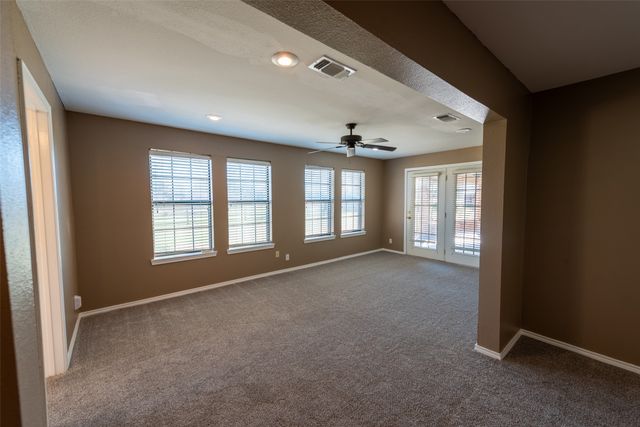 3610 Farm Road 195 Highway, Paris, TX 75462