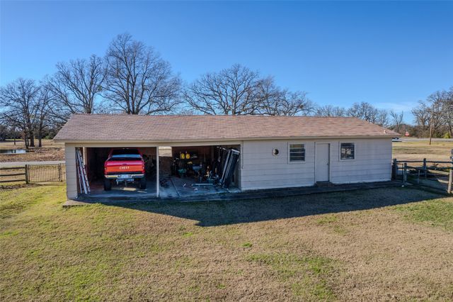 3610 Farm Road 195 Highway, Paris, TX 75462